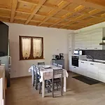 Stazzona, Casa A Punta, Vista Meravigliosa Chalet Stazzona